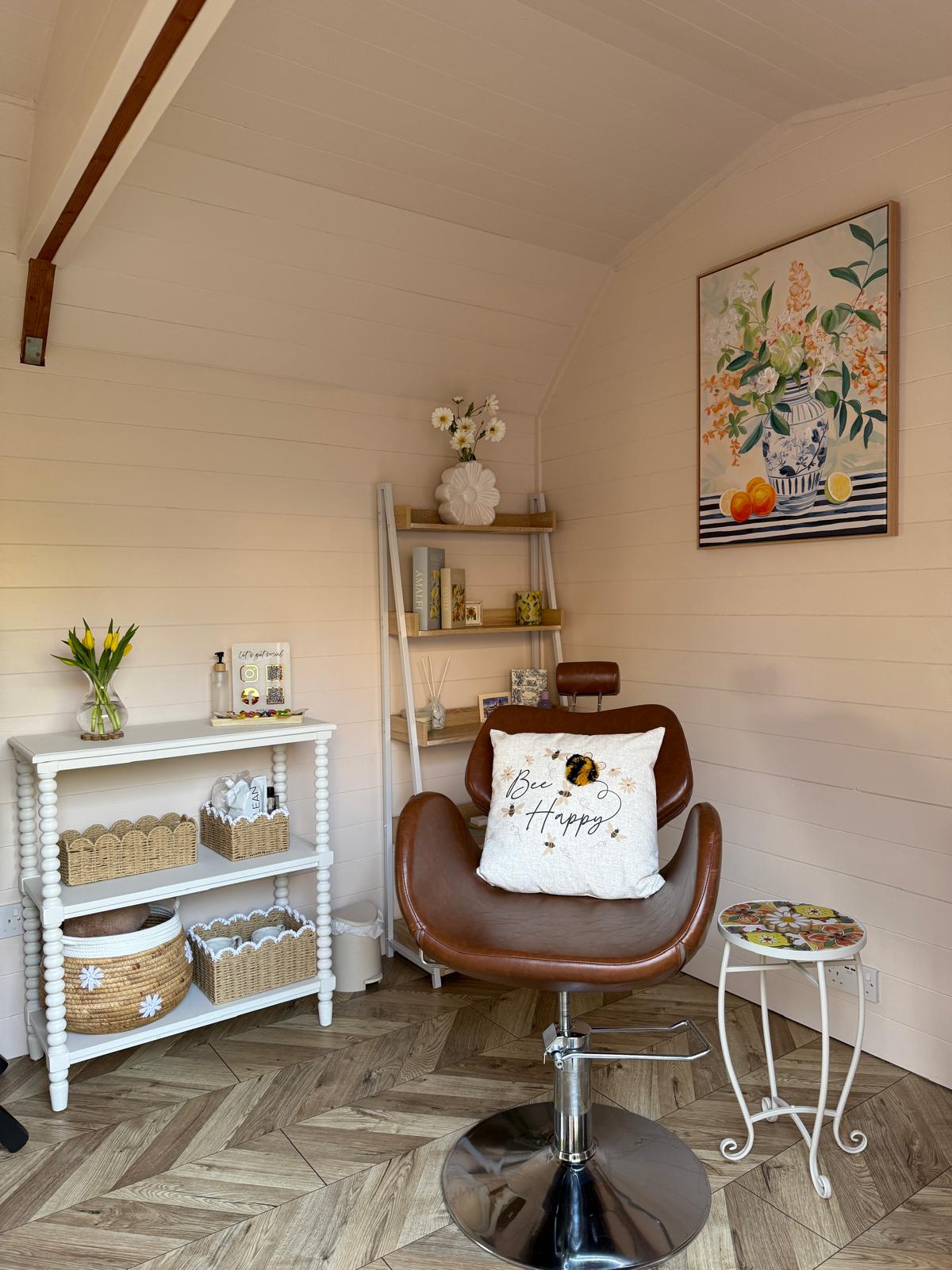 image inside all dolled up salon